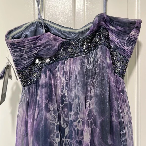 JS Boutique Formal Dress - Picture 5 of 5